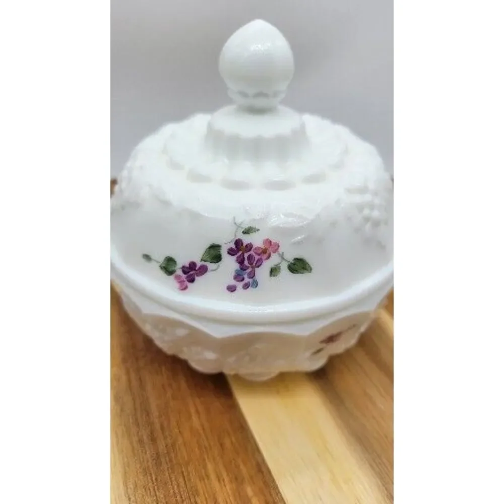 Fenton Signed Hand Painted Grapes Milk‎ Glass Candy Dish With Lid